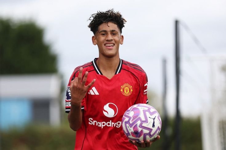 man utd teenage sensation sets tongues wagging